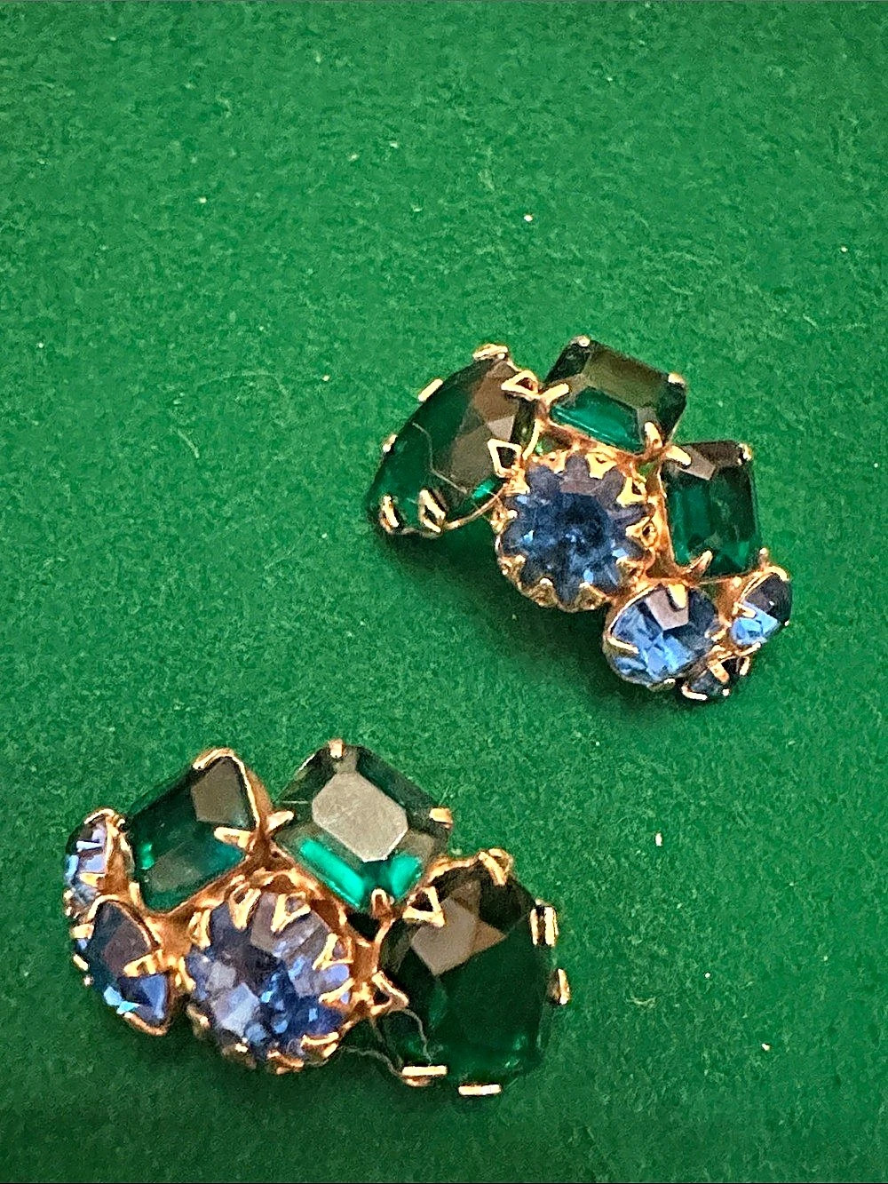 Vintage Rhinestone Gold-Tone Blue Clip-On Earrings